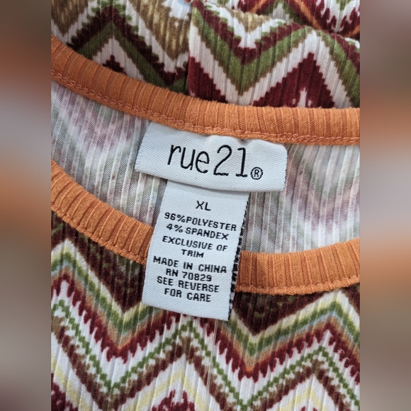 NWT Rue21 Cut Out Bodycon Chevron Mini Dress Size L-XL - Picture 3 of 7